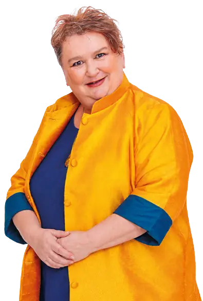 Portrait von Lydia Croce im Business Outfit